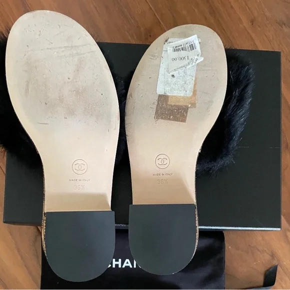 Chanel CC 22B Logo Fur Shearling Slides Sandals 36.5 - Picture 2 of 4